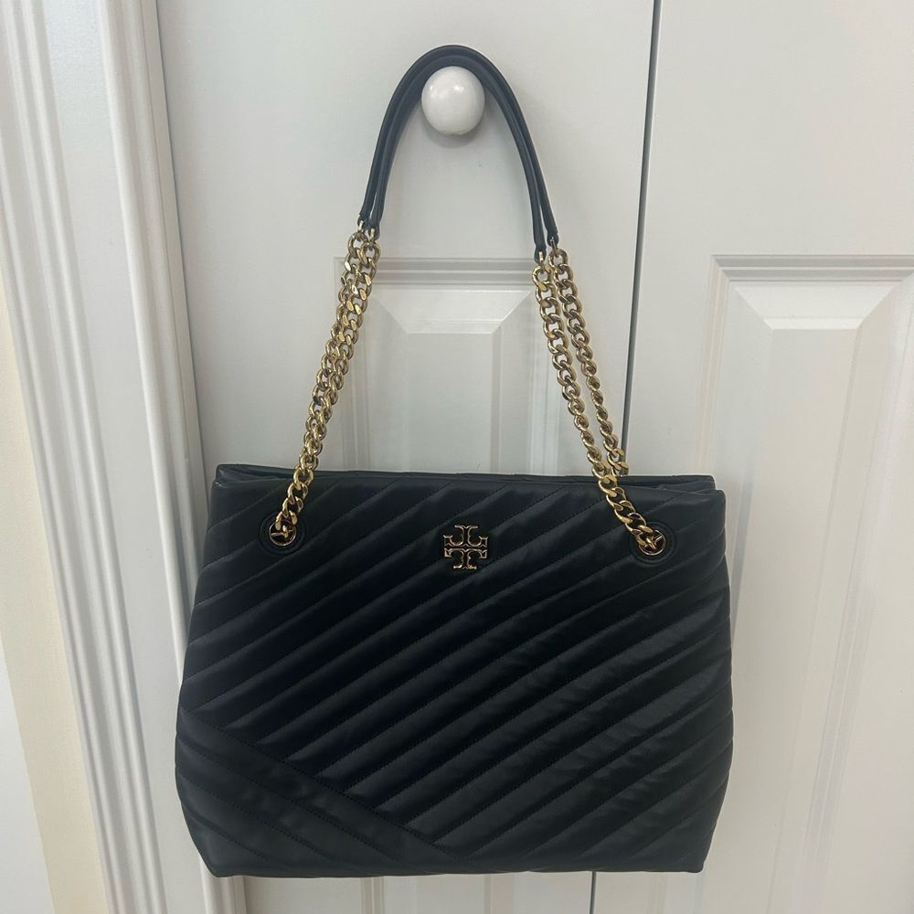 Tory Burch Black Quilted Handbag with Gold Chain NWOT